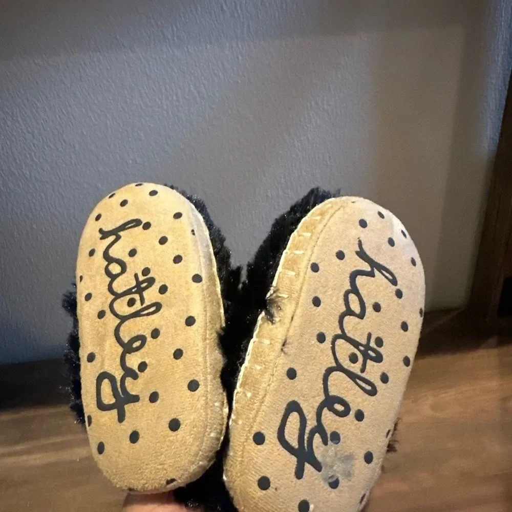 NWOT Harley Toddler Bear Black Sock Slippers Size 5-7 (S/P)